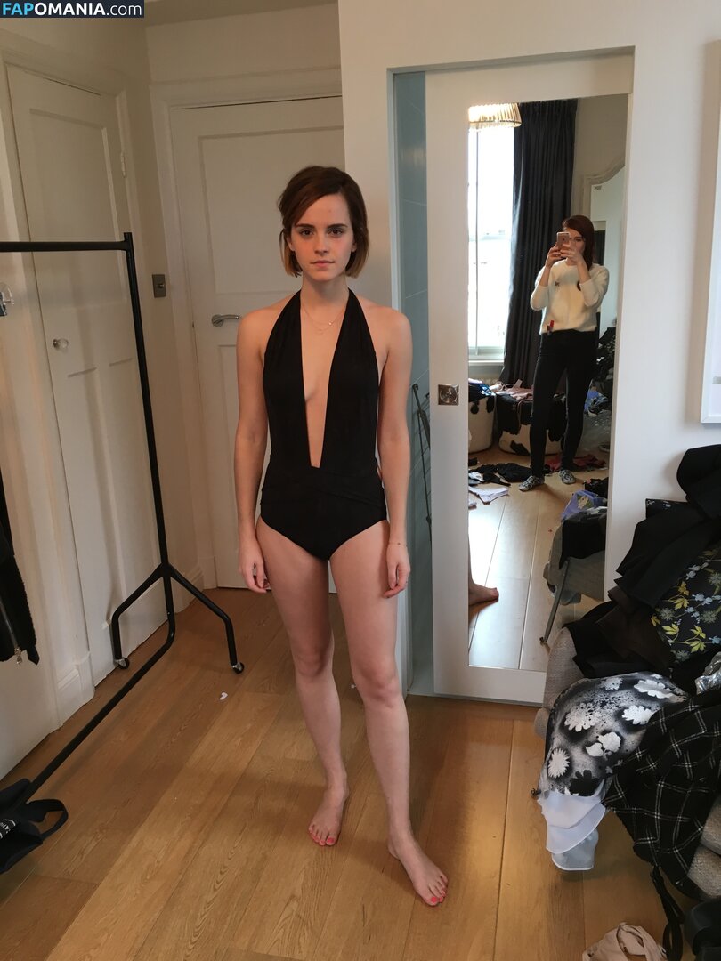 Emma Watson Nude Leaked Photo #23