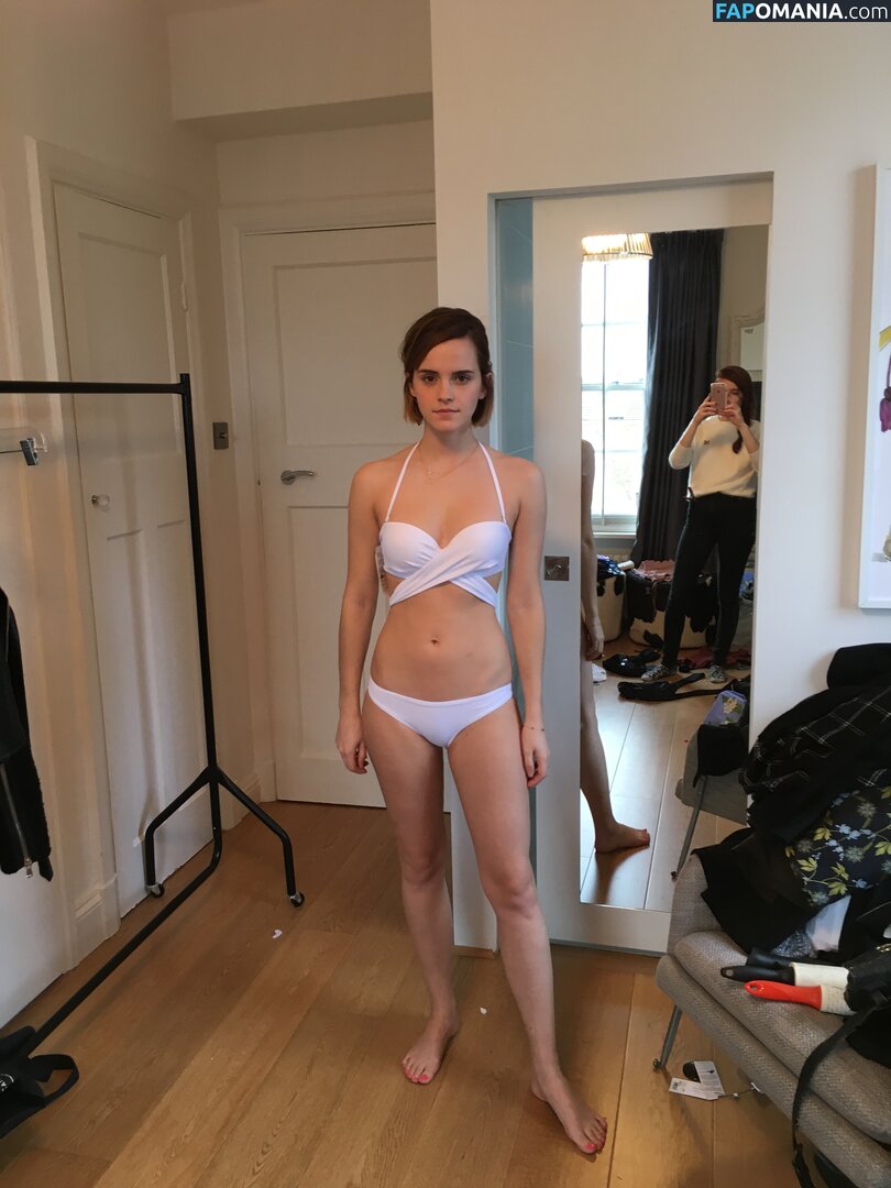 Emma Watson Nude Leaked Photo #32
