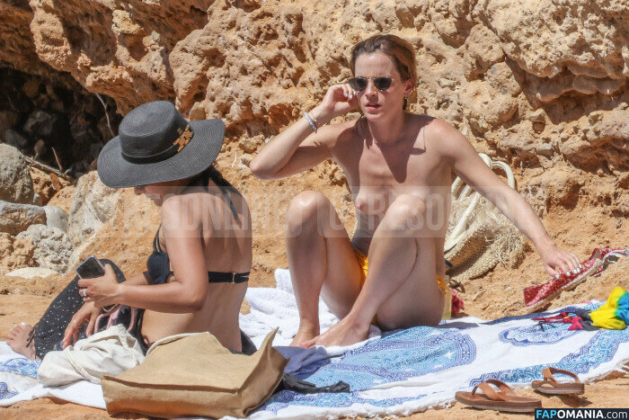 Emma Watson Nude Leaked Photo #146