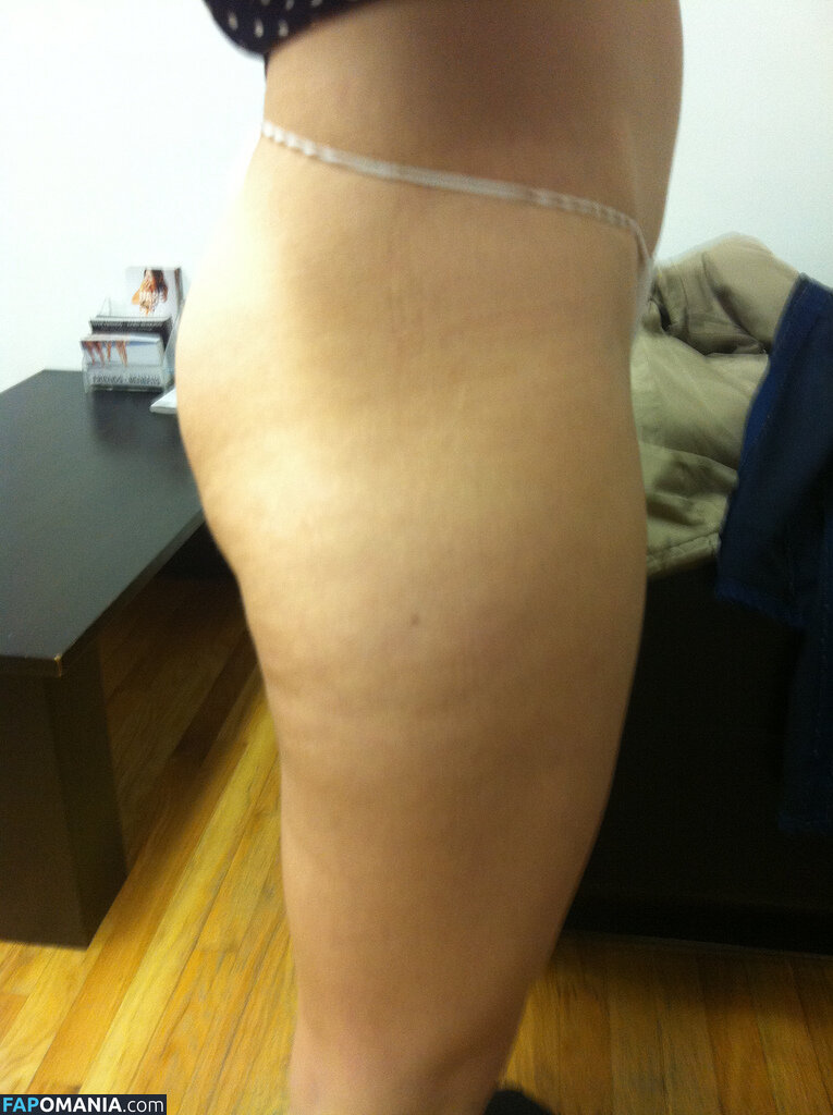 Emmy Rossum Nude Leaked Photo #6