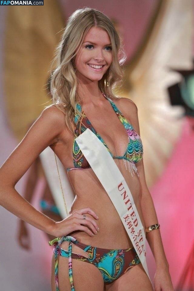 Erin Cummins Nude Leaked Photo #4