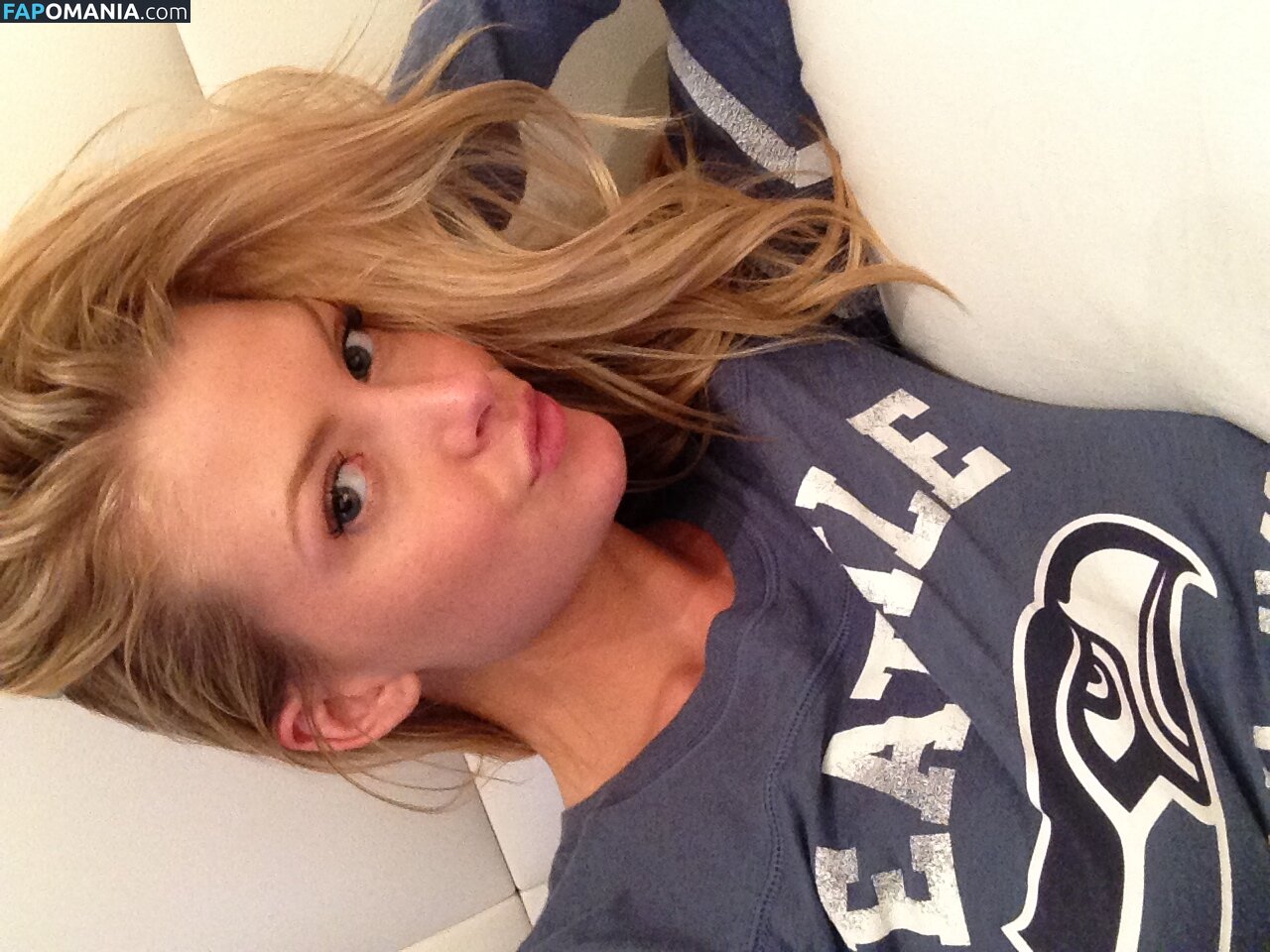 Erin Cummins Nude Leaked Photo #15