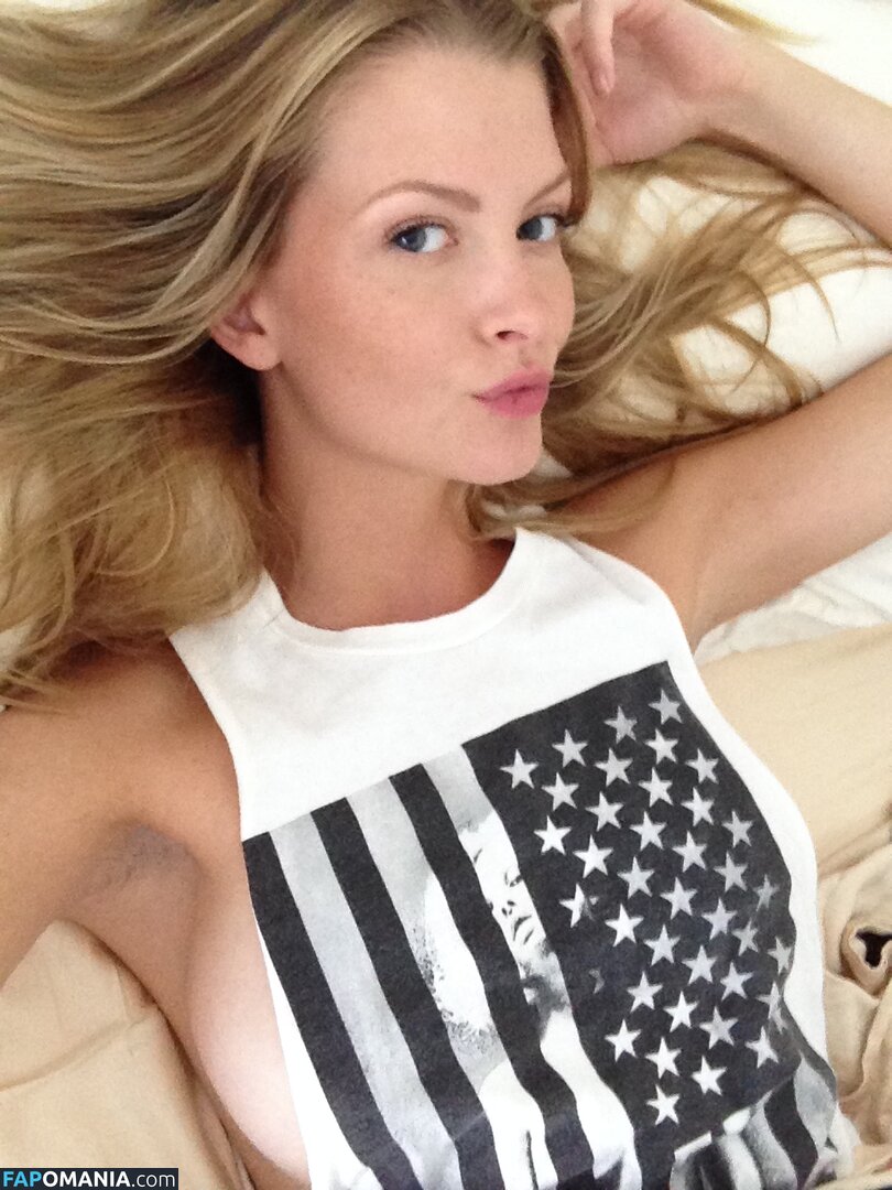 Erin Cummins Nude Leaked Photo #33