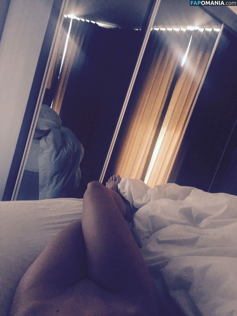 Faye Brookes Nude Leaked Photo #18