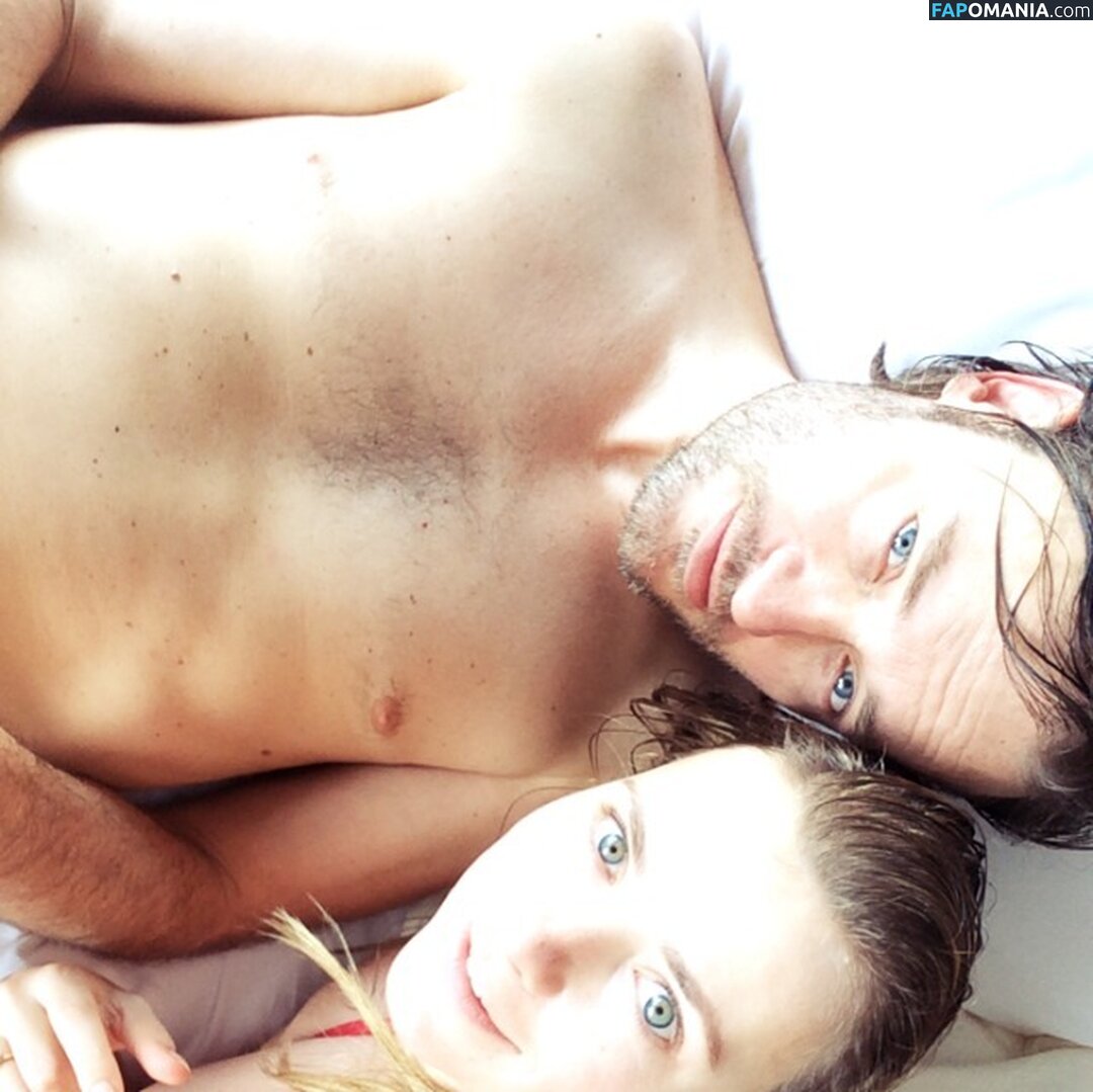 Gigi Ravelli Nude Leaked Photo #30