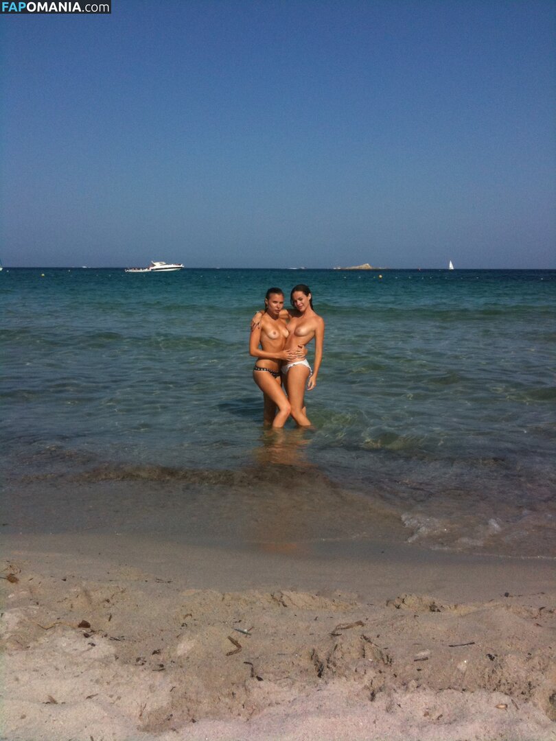 Hailey Gates And Paige Elkington Nude Leaked Photo #11