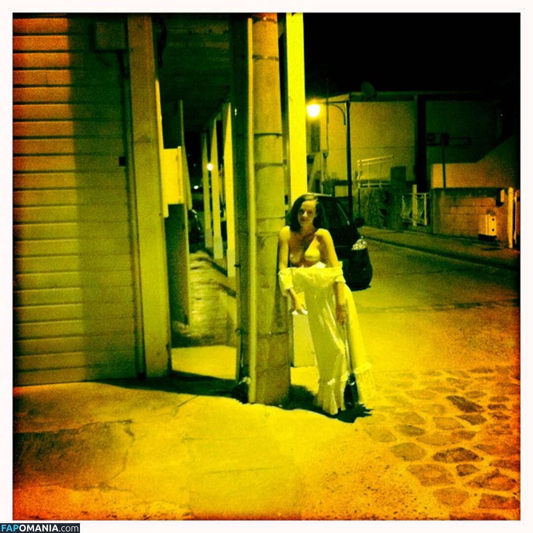 Hailey Gates And Paige Elkington Nude Leaked Photo #83