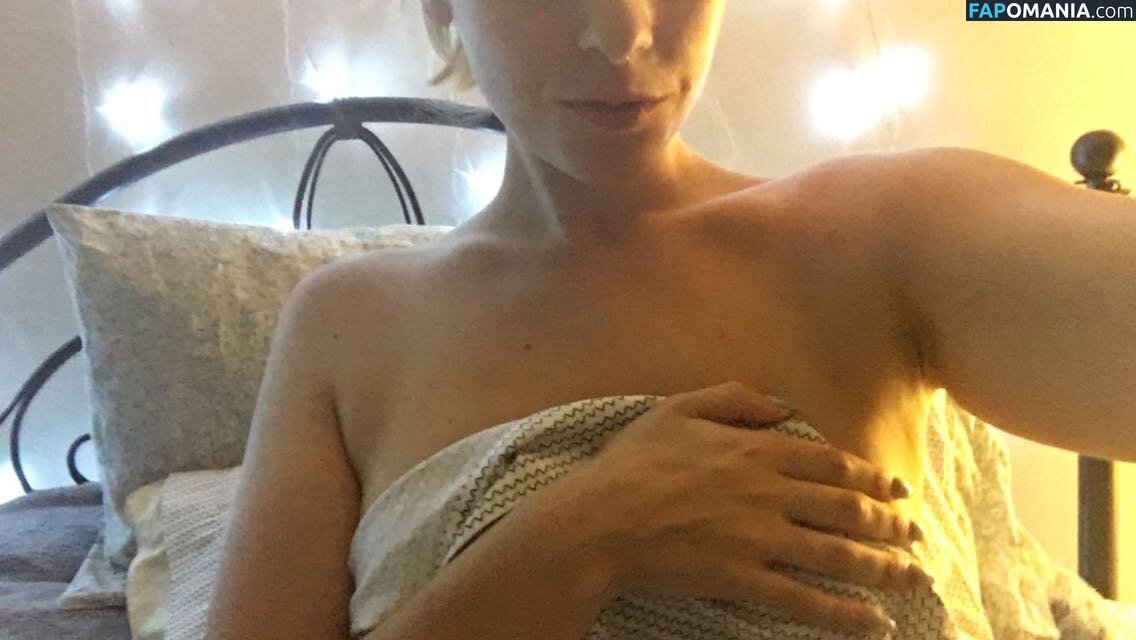 Hannah Schewel Nude Leaked Photo #52