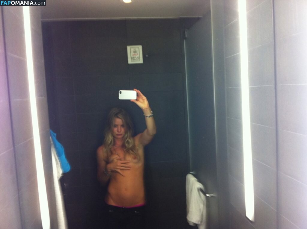 Hannah Teter Nude Leaked Photo #19