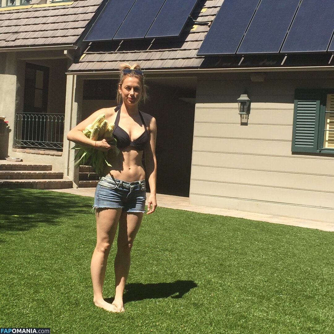 Iliza Shlesinger Nude Leaked Photo #78