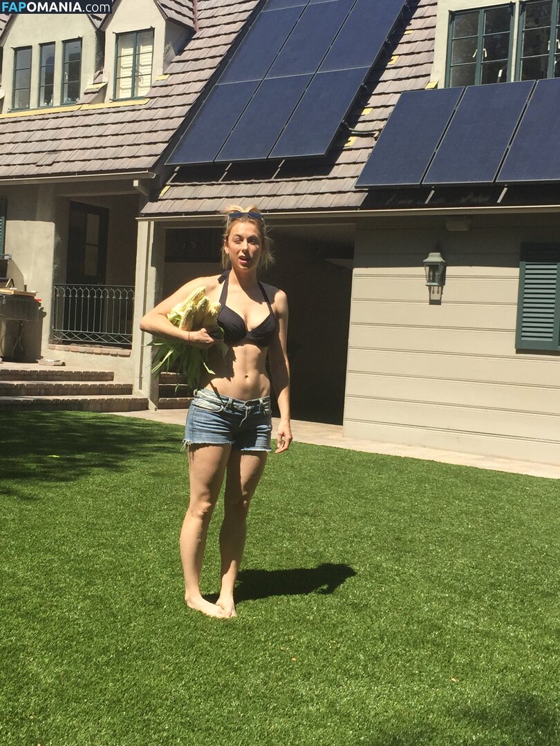 Iliza Shlesinger Nude Leaked Photo #118