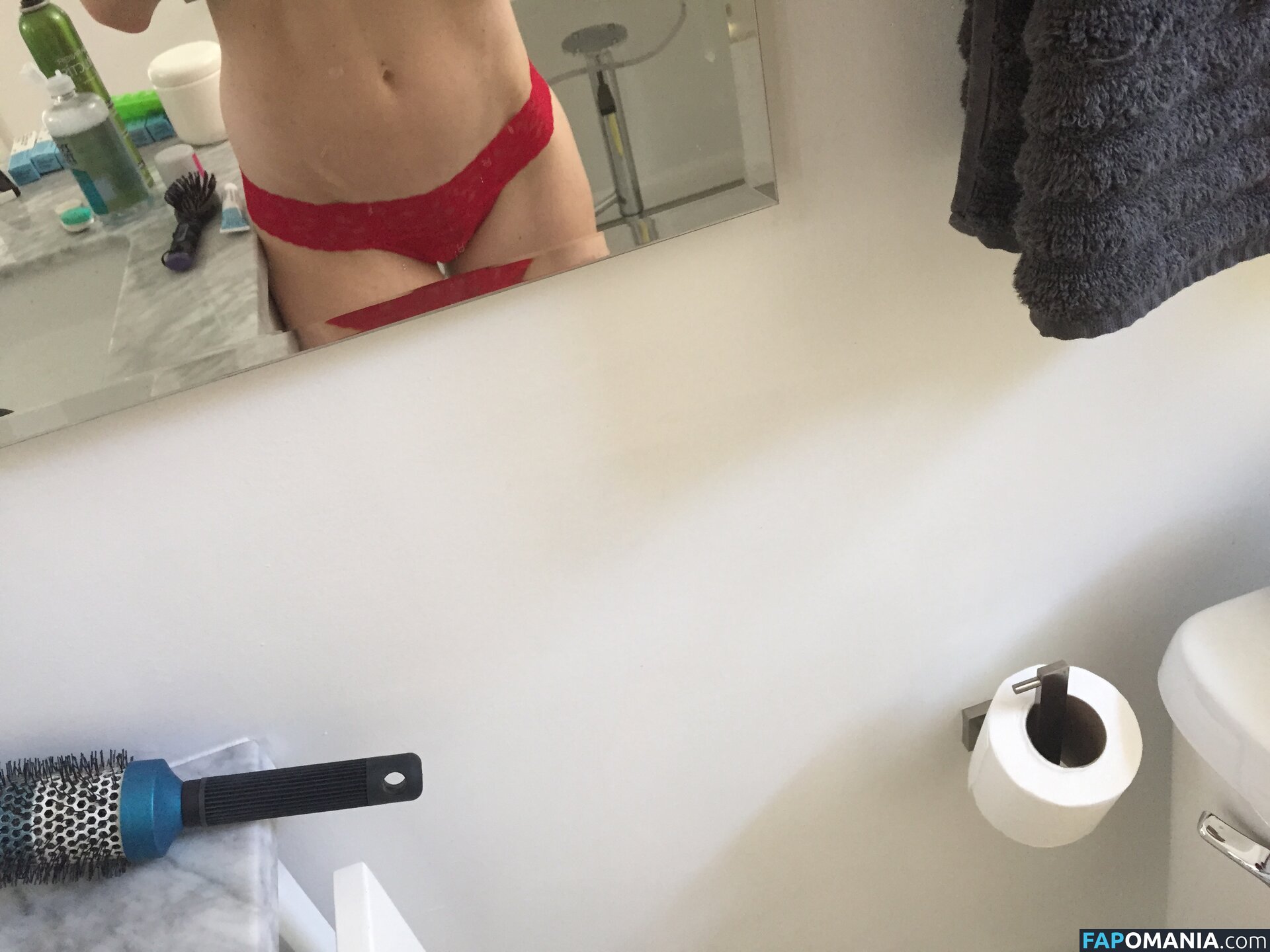 Iliza Shlesinger Nude Leaked Photo #172
