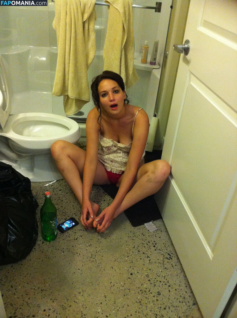 Jennifer Lawrence Nude Leaked Photo #54