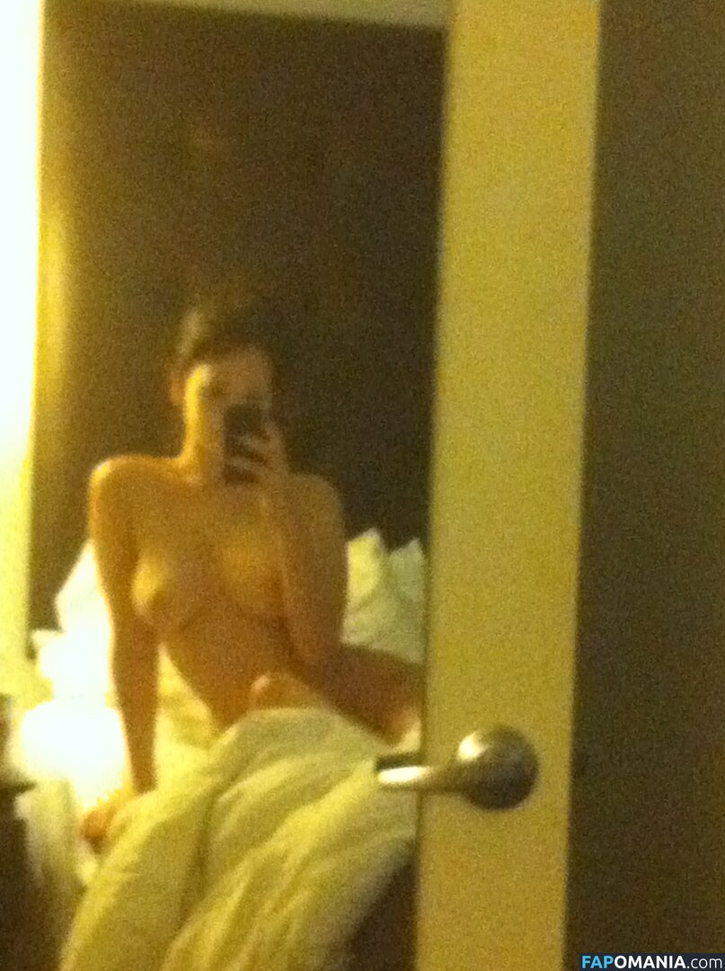 Jennifer Lawrence Nude Leaked Photo #111