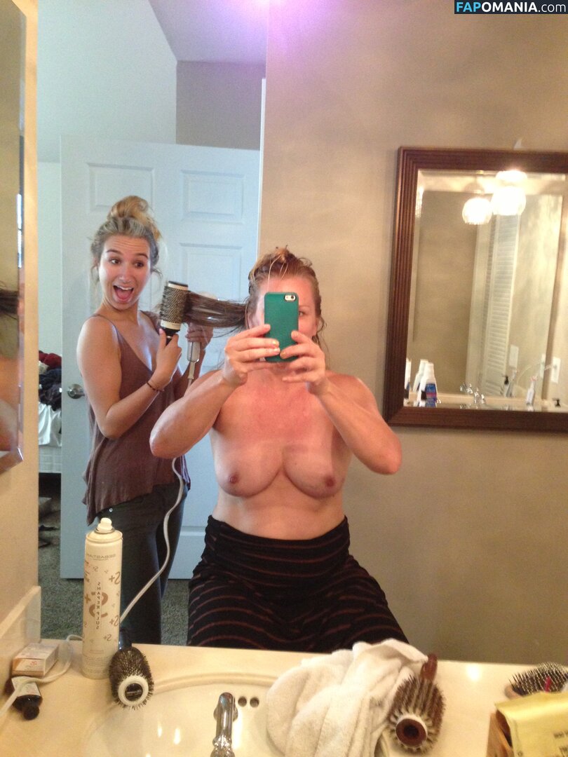 Jenny McCarthy Nude Leaked Photo #35