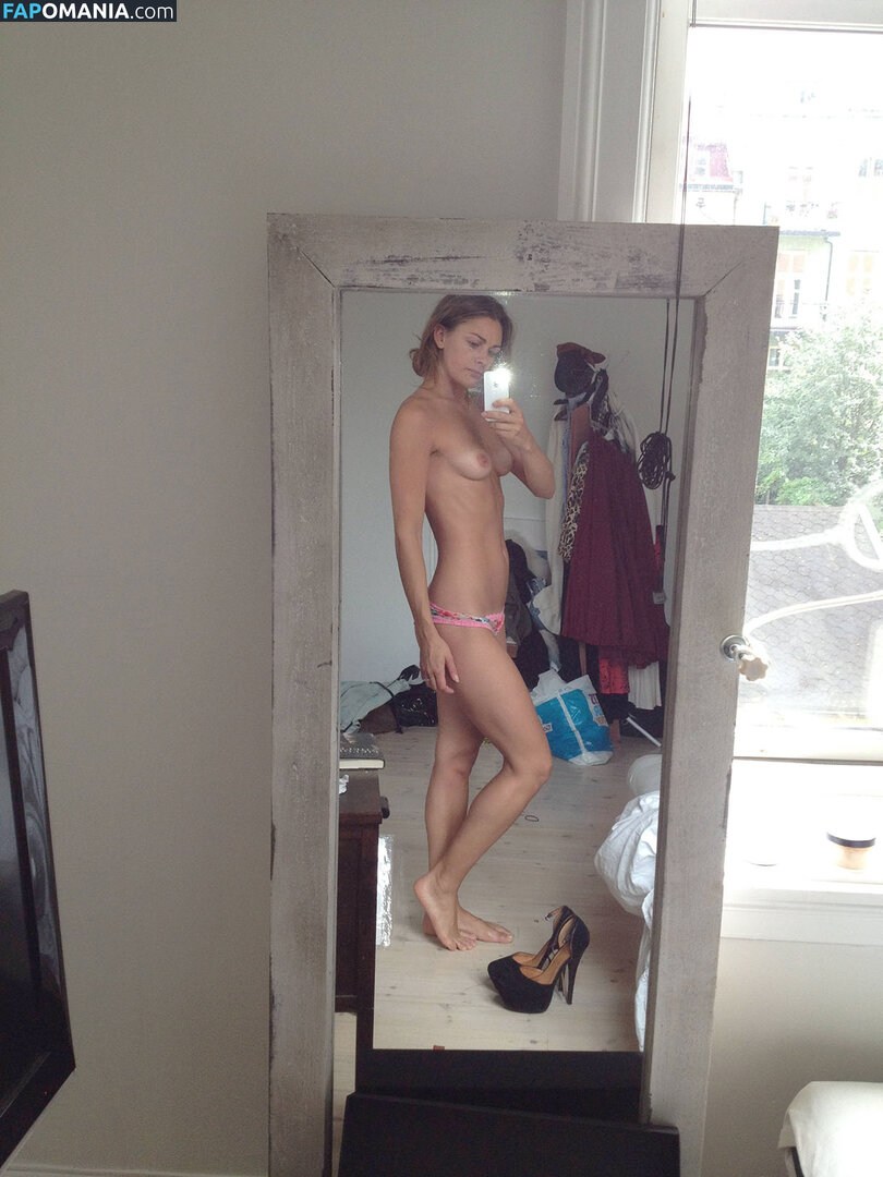 Jenny Skavlan Nude Leaked Photo #1