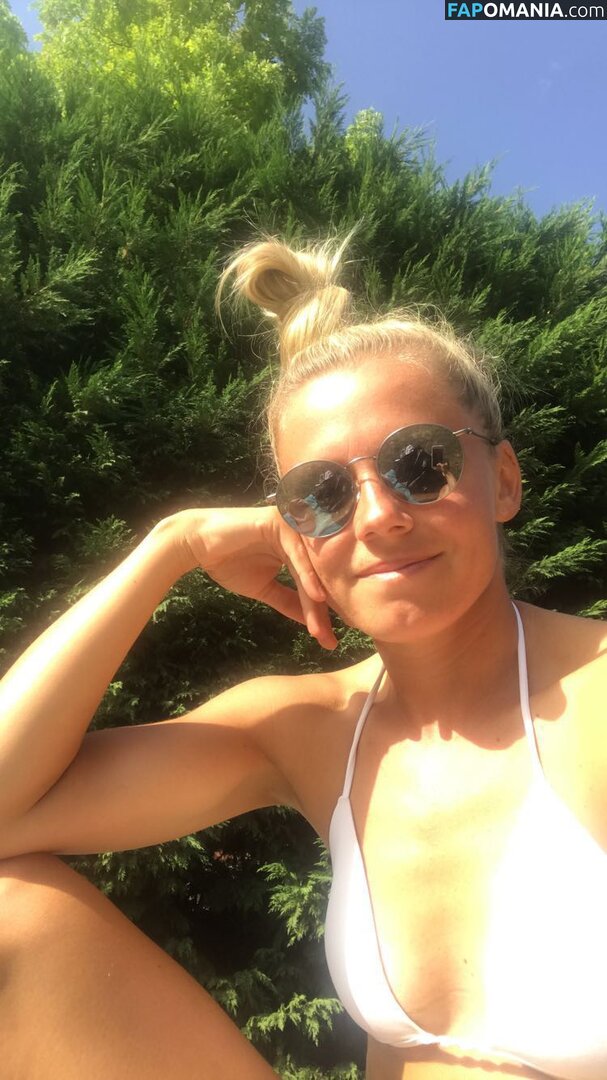 Julia Simic Nude Leaked Photo #8