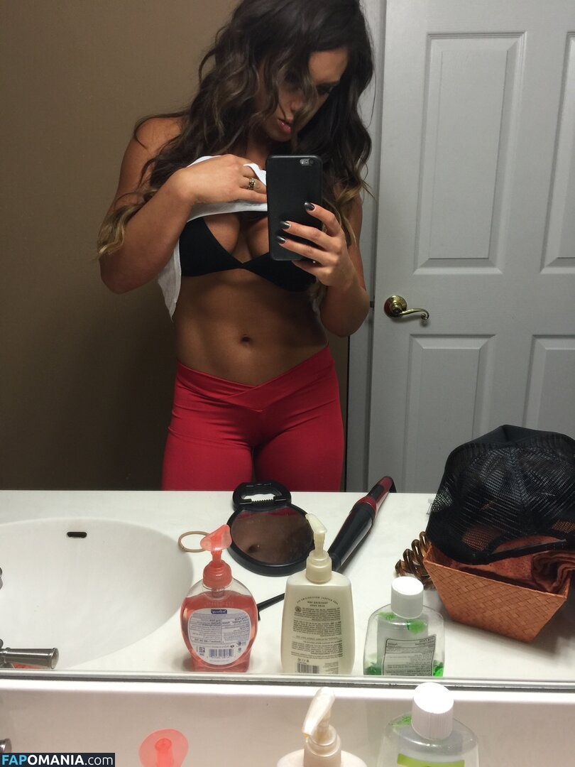 Kaitlyn WWE Nude Leaked Photo #22