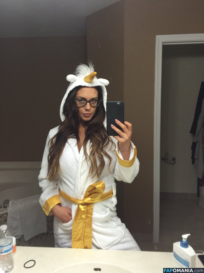 Kaitlyn WWE Nude Leaked Photo #73