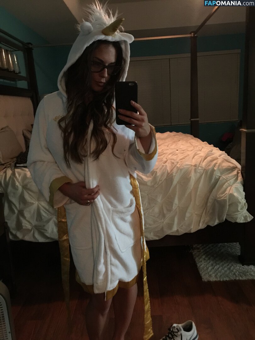 Kaitlyn WWE Nude Leaked Photo #77