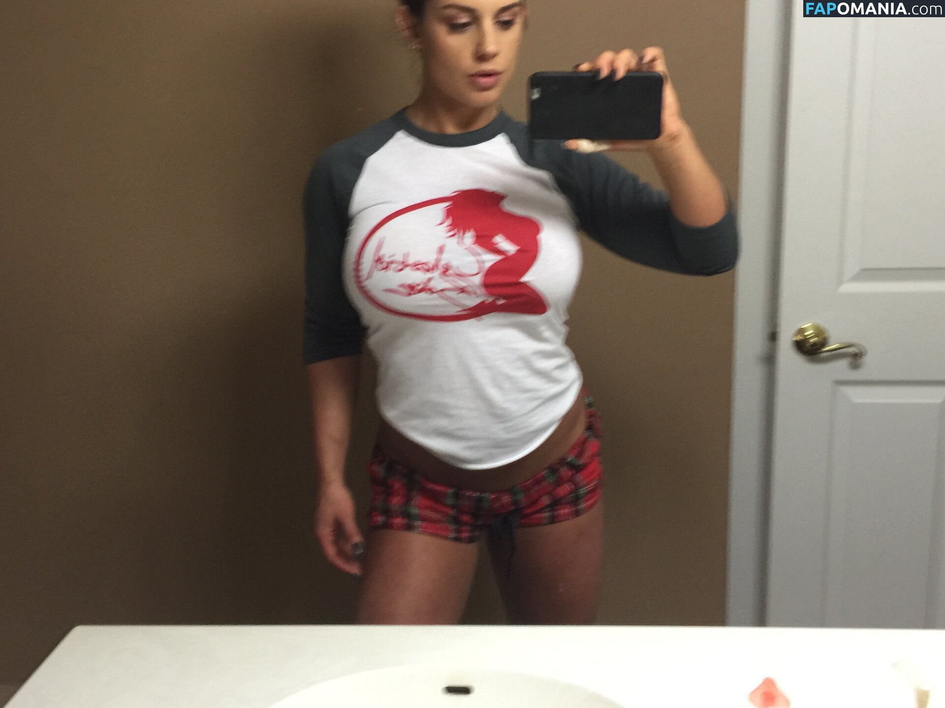 Kaitlyn WWE Nude Leaked Photo #167