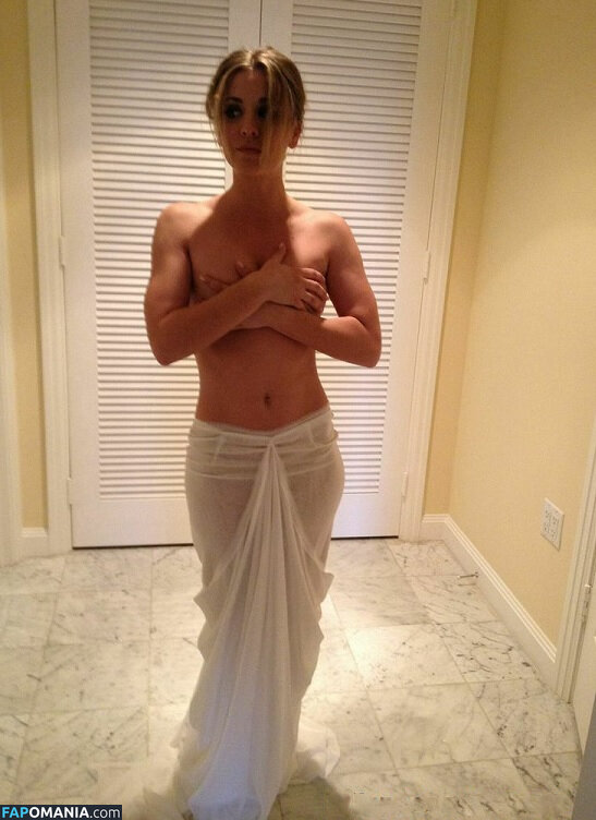 Kaley Cuoco Nude Leaked Photo #47