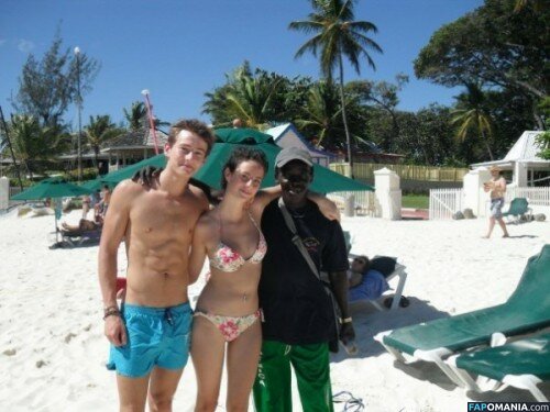Kaya Scodelario Nude Leaked Photo #30
