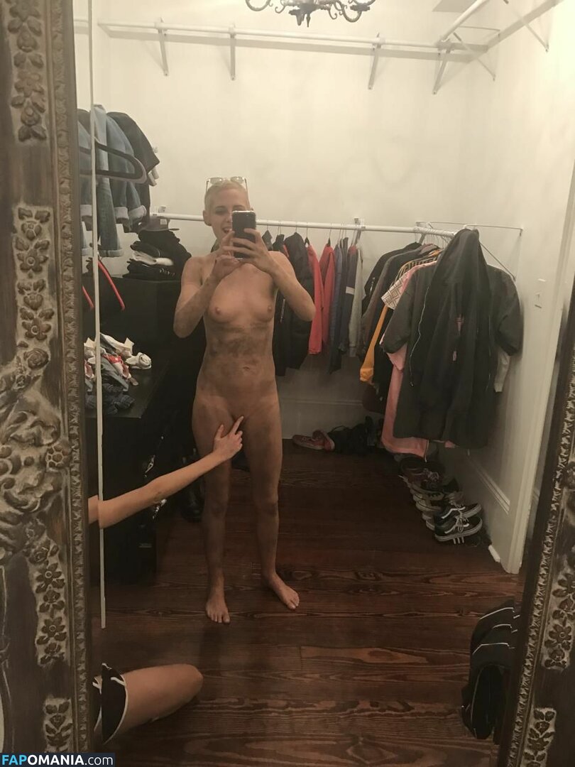 Kristen Stewart Nude Leaked Photo #134