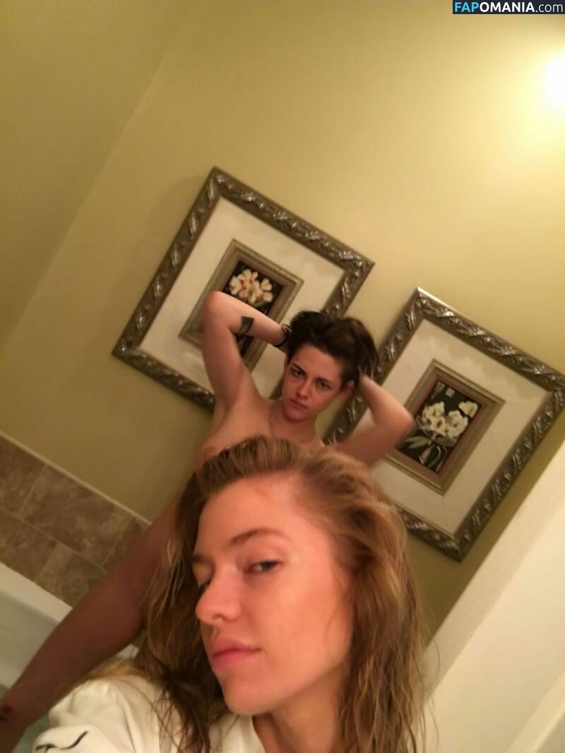 Kristen Stewart Nude Leaked Photo #192