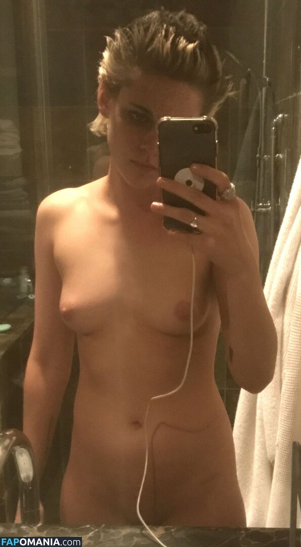 Kristen Stewart Nude Leaked Photo #266