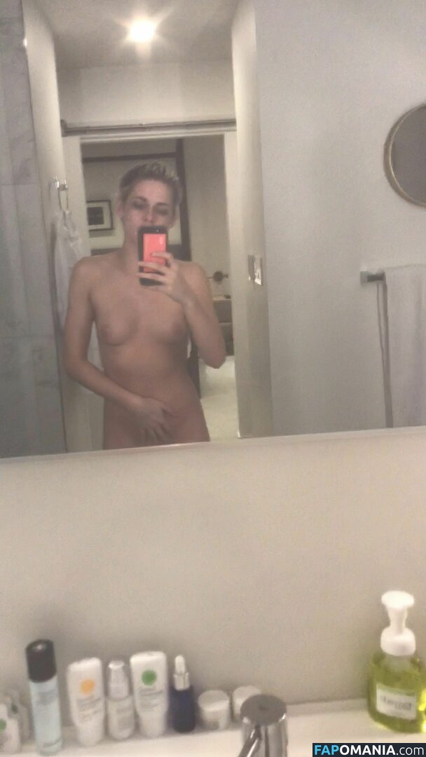 Kristen Stewart Nude Leaked Photo #271