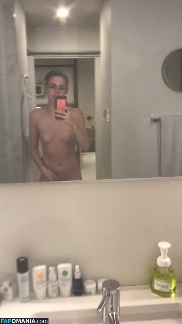 Kristen Stewart Nude Leaked Photo #287