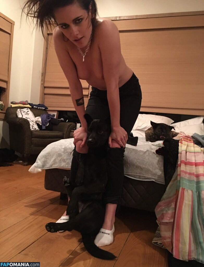 Kristen Stewart Nude Leaked Photo #322