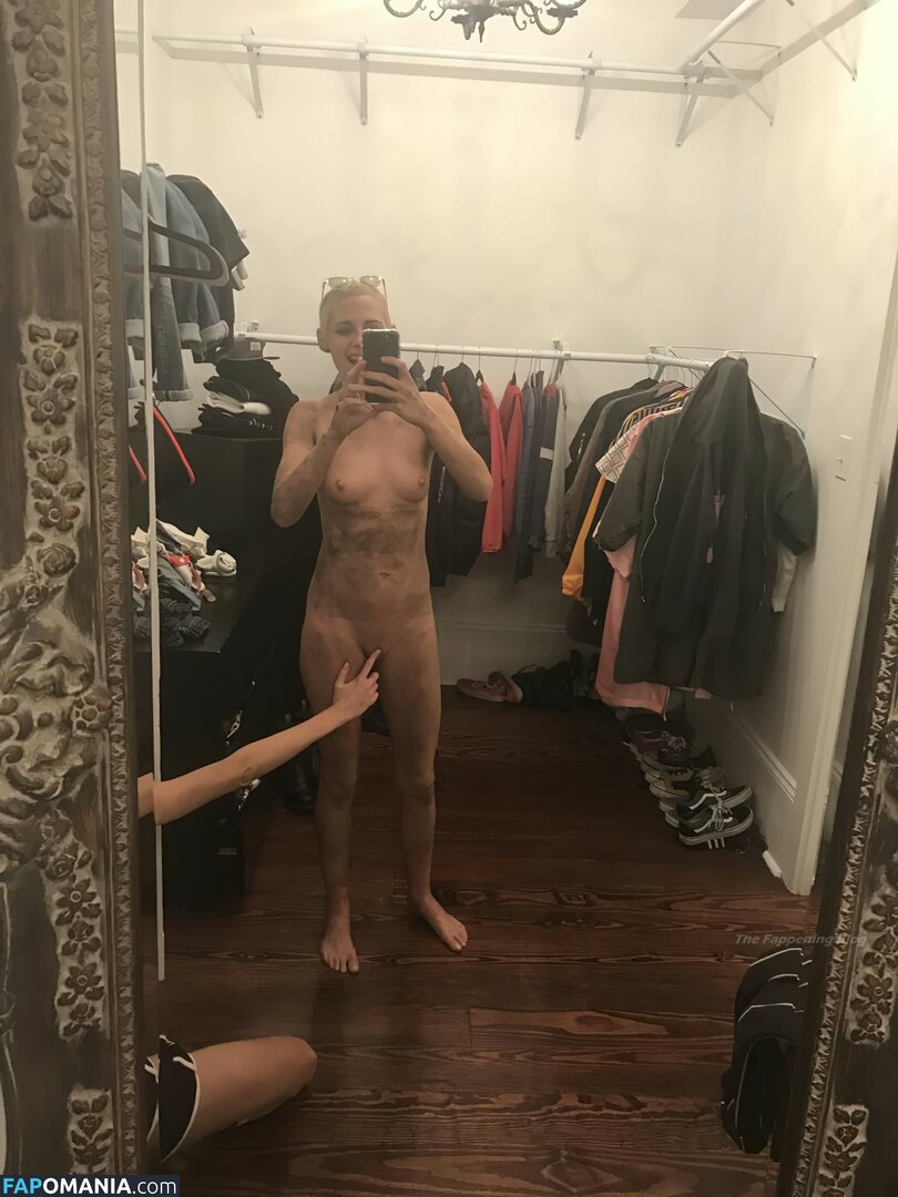 Kristen Stewart Nude Leaked Photo #336