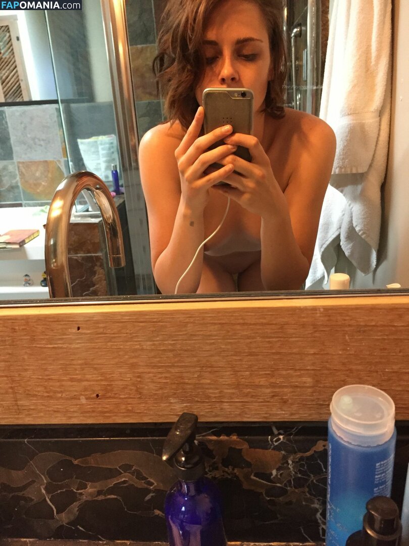 Kristen Stewart Nude Leaked Photo #340