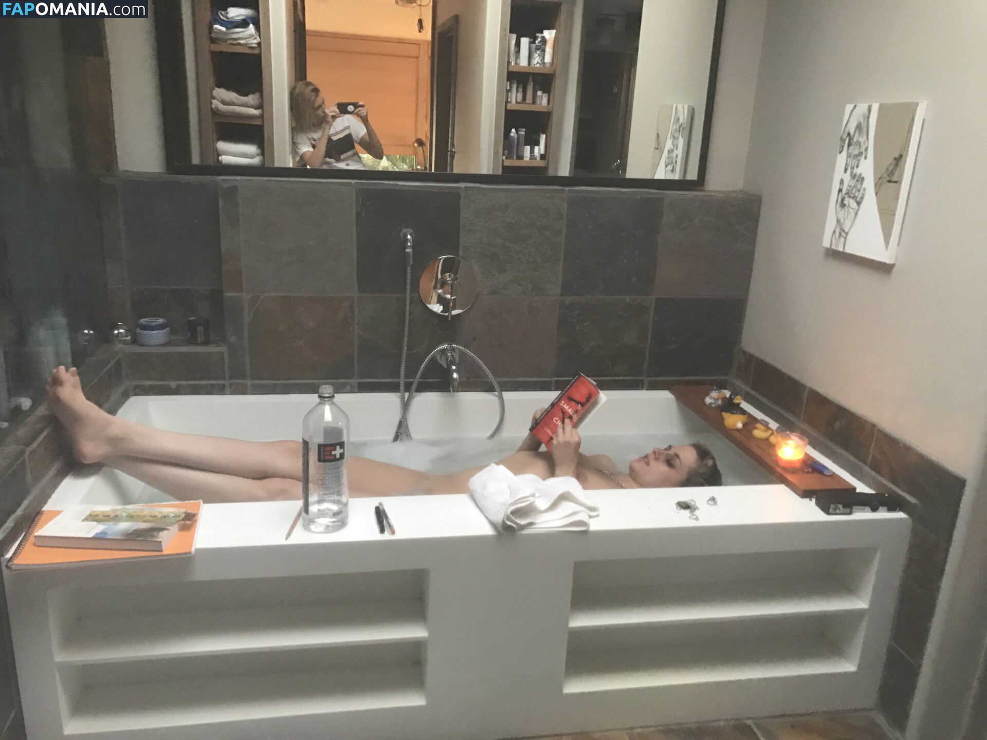 Kristen Stewart Nude Leaked Photo #398