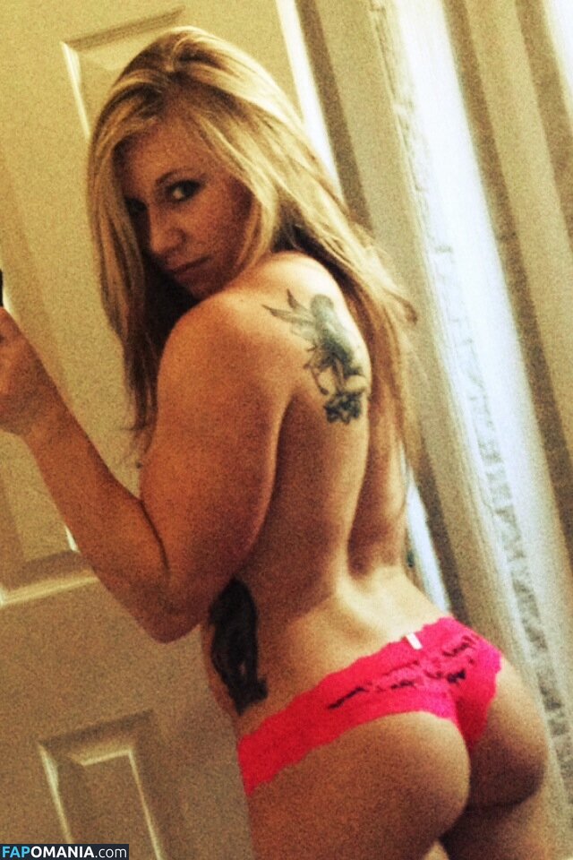 Kristin Pope Nude Leaked Photo #10