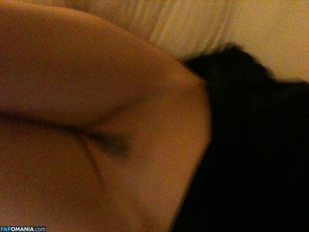 Krysten Ritter Nude Leaked Photo #10