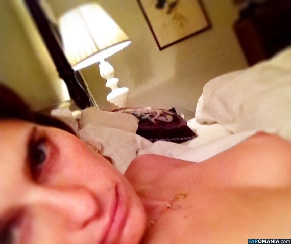 Lake Bell Nude Leaked Photo #36