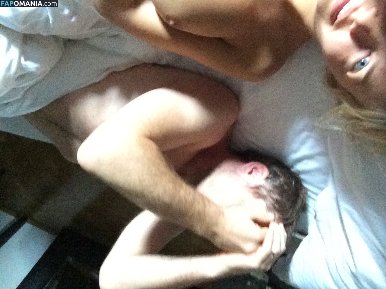 Lara Bingle Nude Leaked Photo #4