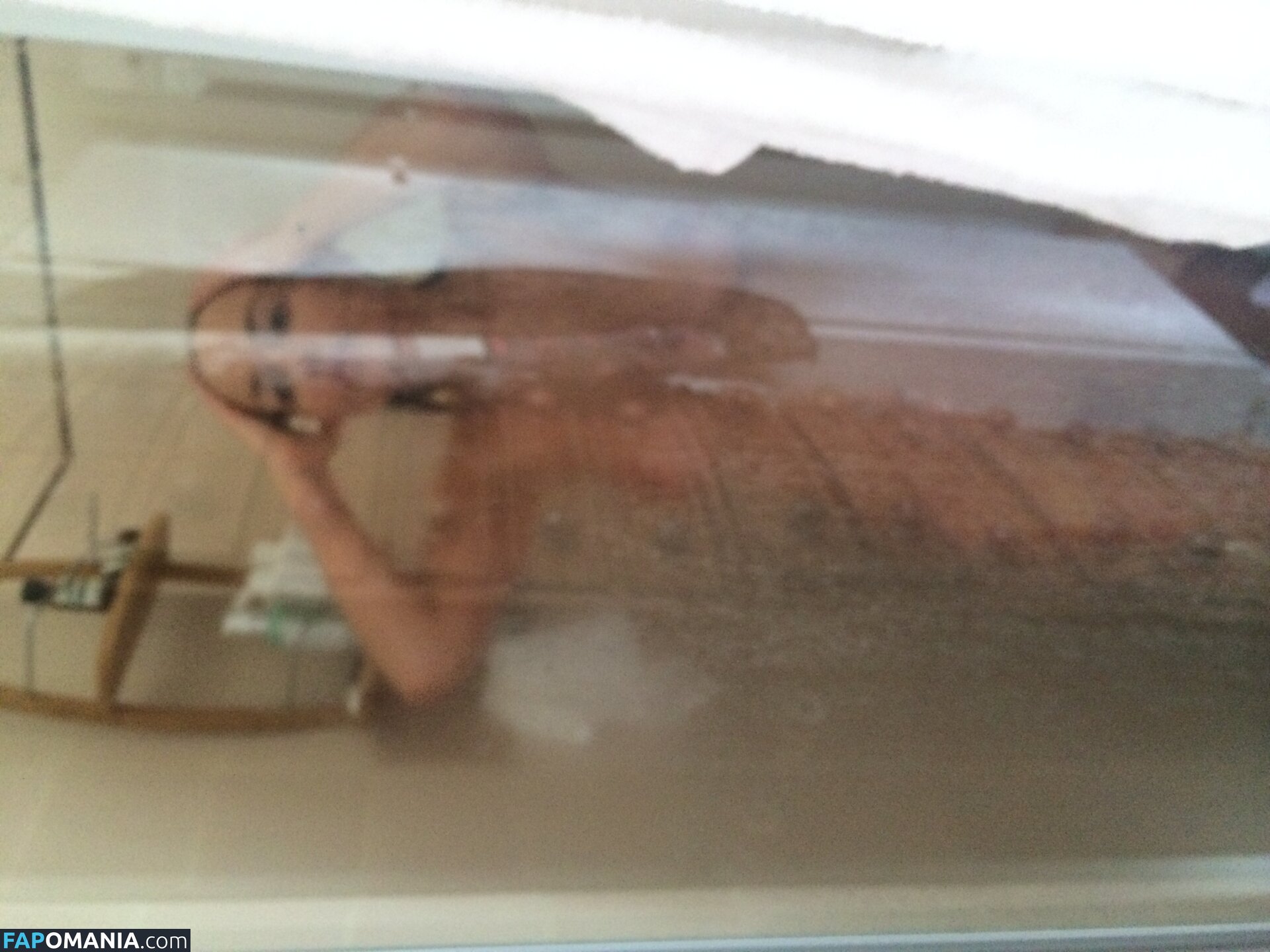 Lara Bingle Nude Leaked Photo #239