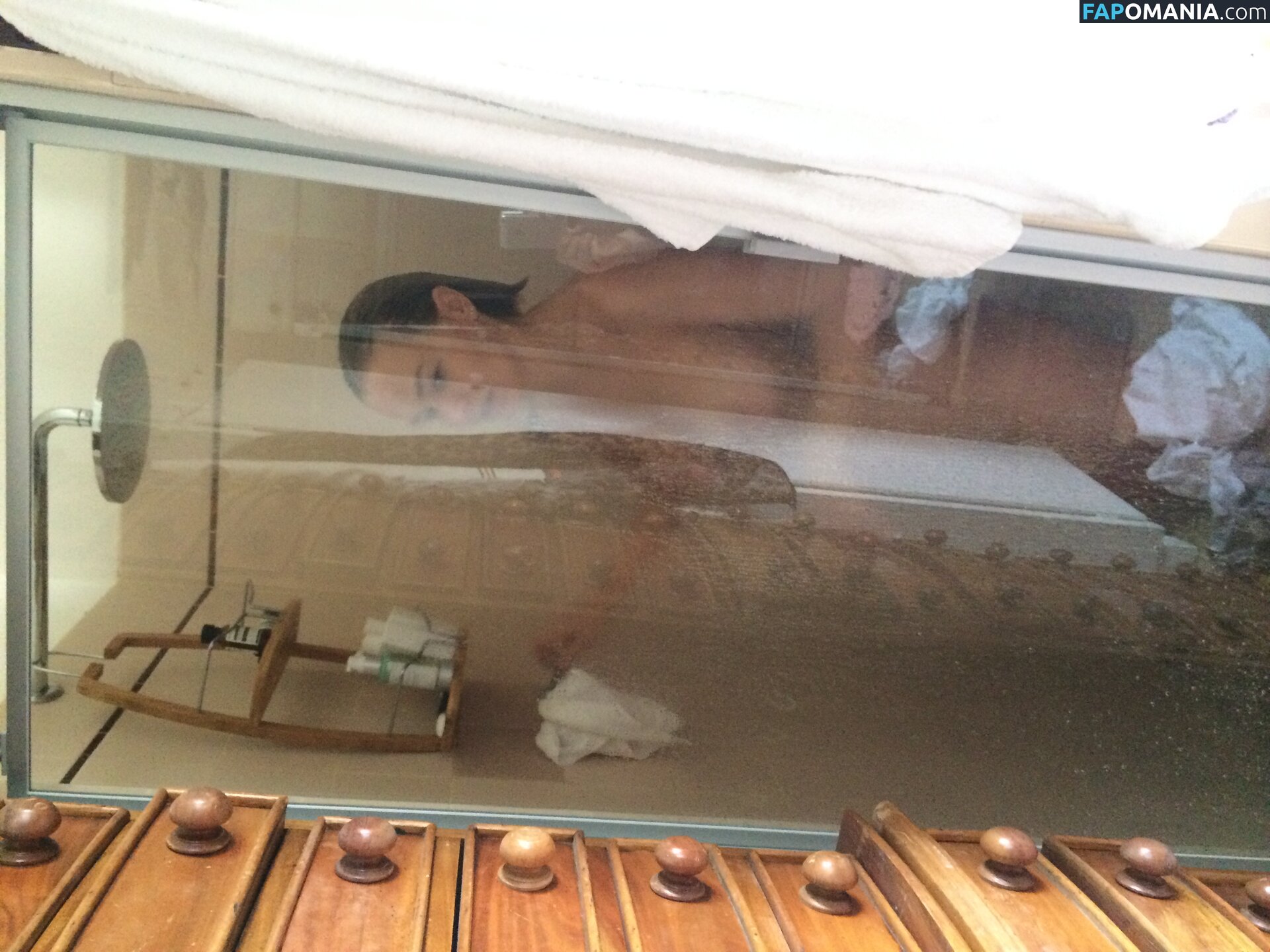 Lara Bingle Nude Leaked Photo #246
