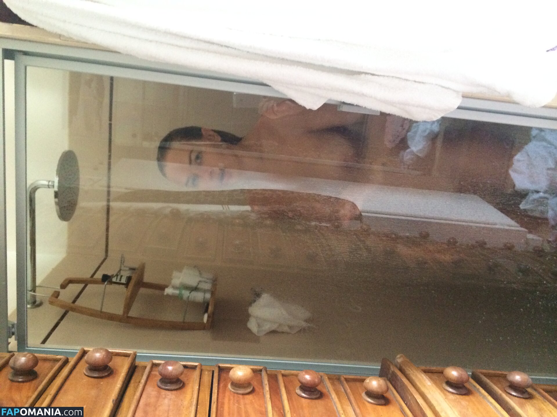 Lara Bingle Nude Leaked Photo #247