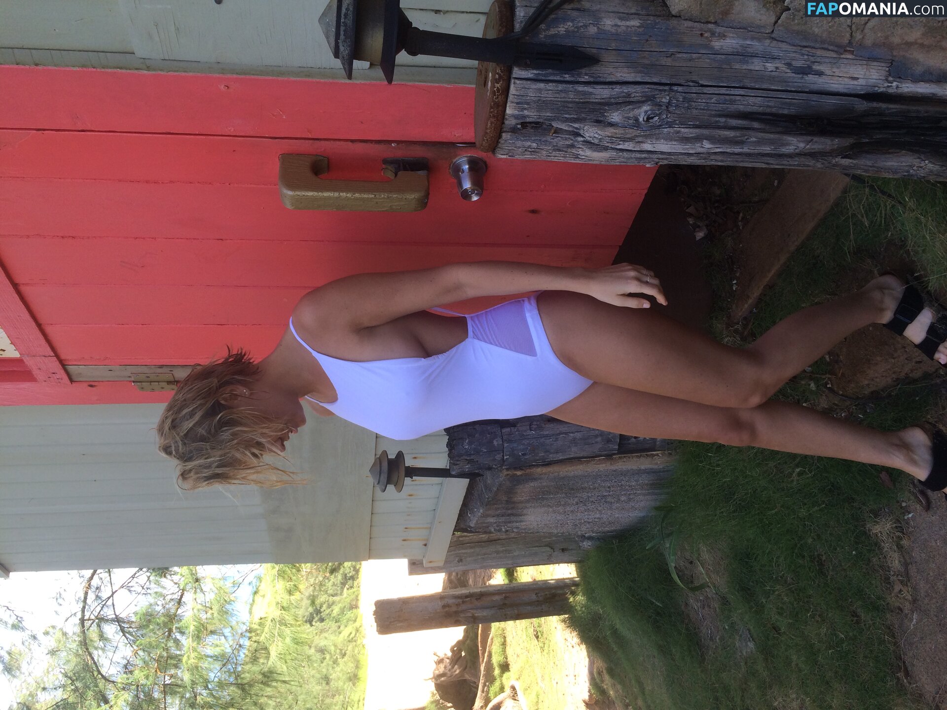 Lara Bingle Nude Leaked Photo #330