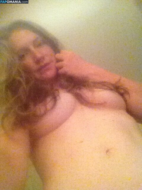 Lauren Kitchen Nude Leaked Photo #9