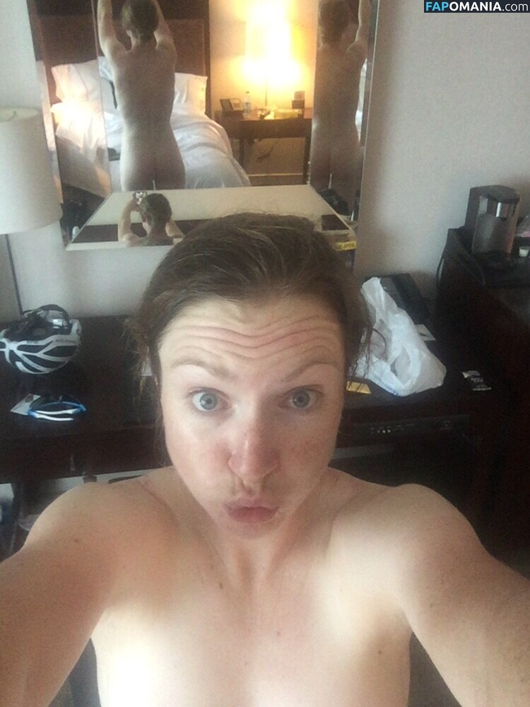 Lauren Kitchen Nude Leaked Photo #77