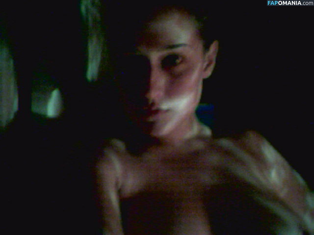 Leelee Sobieski Nude Leaked Photo #24