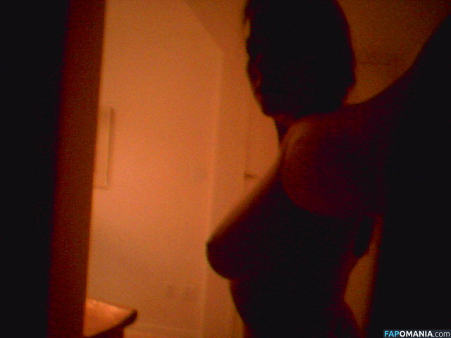 Leelee Sobieski Nude Leaked Photo #26