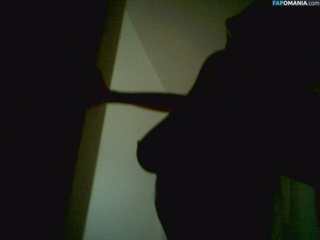 Leelee Sobieski Nude Leaked Photo #27