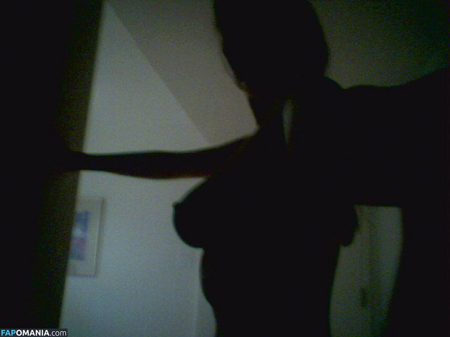 Leelee Sobieski Nude Leaked Photo #28